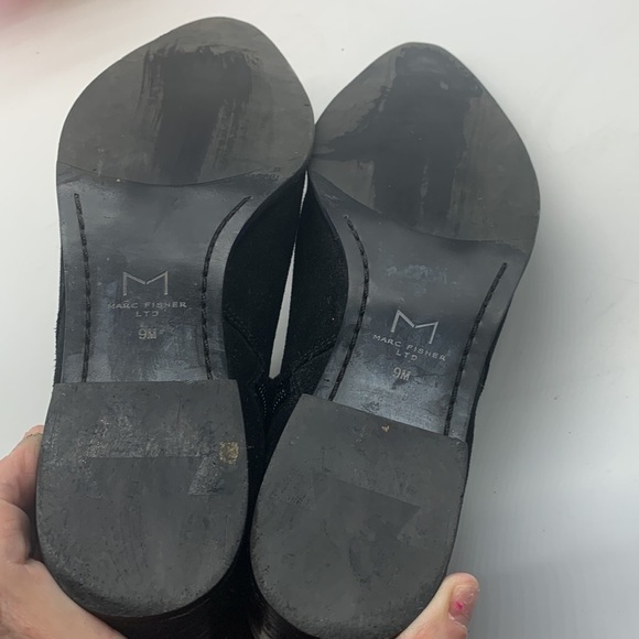 Marc Fischer Black Pointed Suede Ankle Boots Sz 9 - Picture 6 of 7